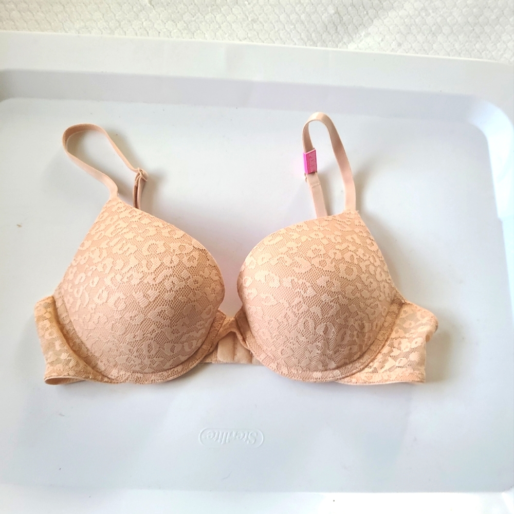 Brand new with tags - Victoria's secret Pink Wear Everywhere Push up Bra 34B